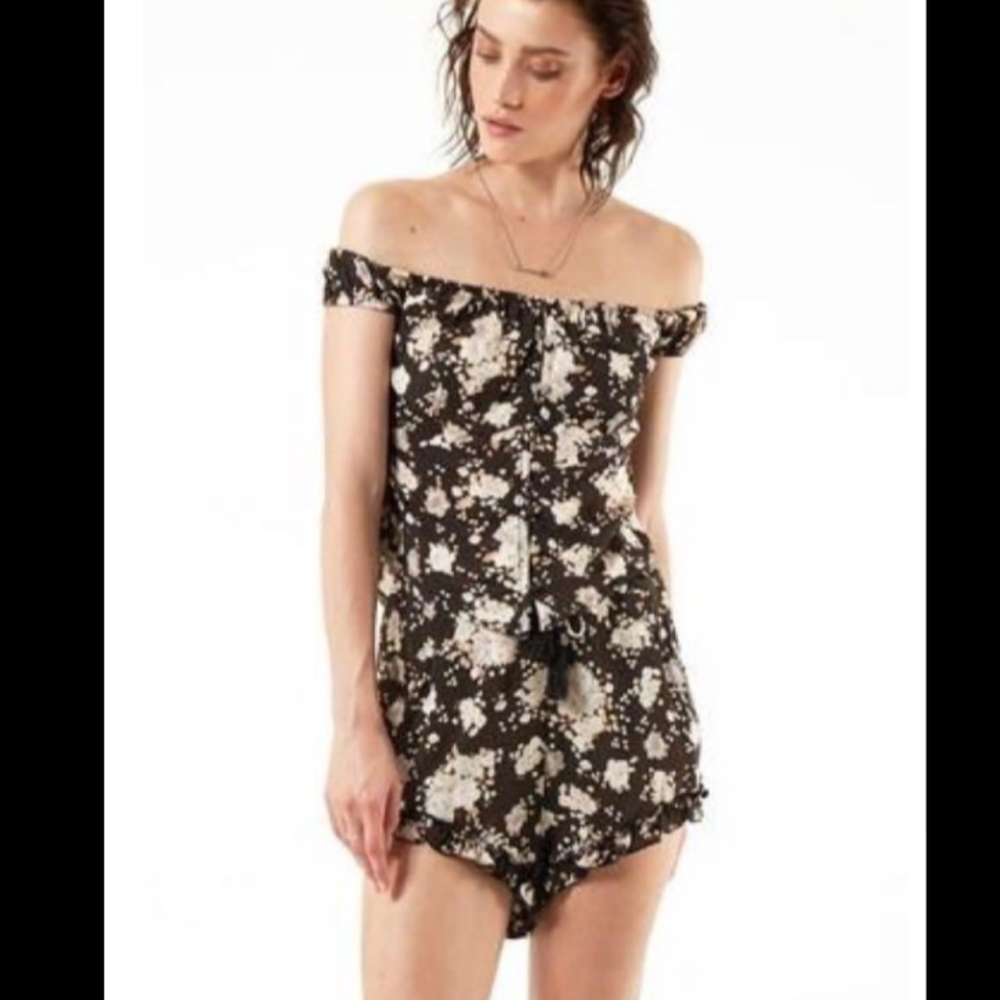 Spell Gypsy Dancer Shorts Caviar Size XL